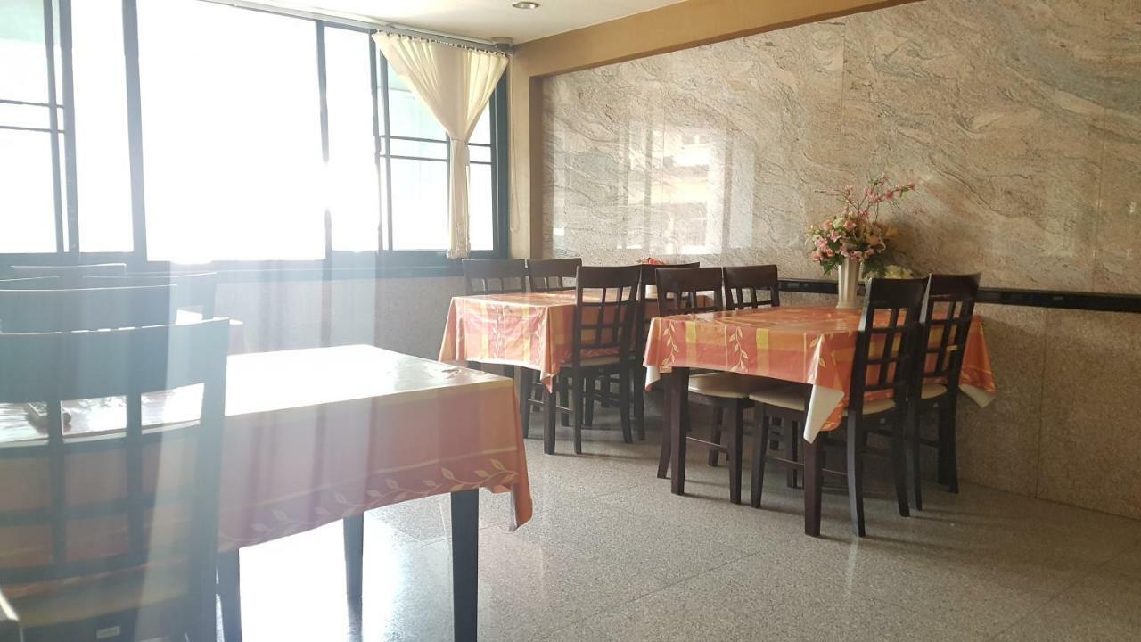 Khon Kaen Ruenrom Hotel Exterior foto