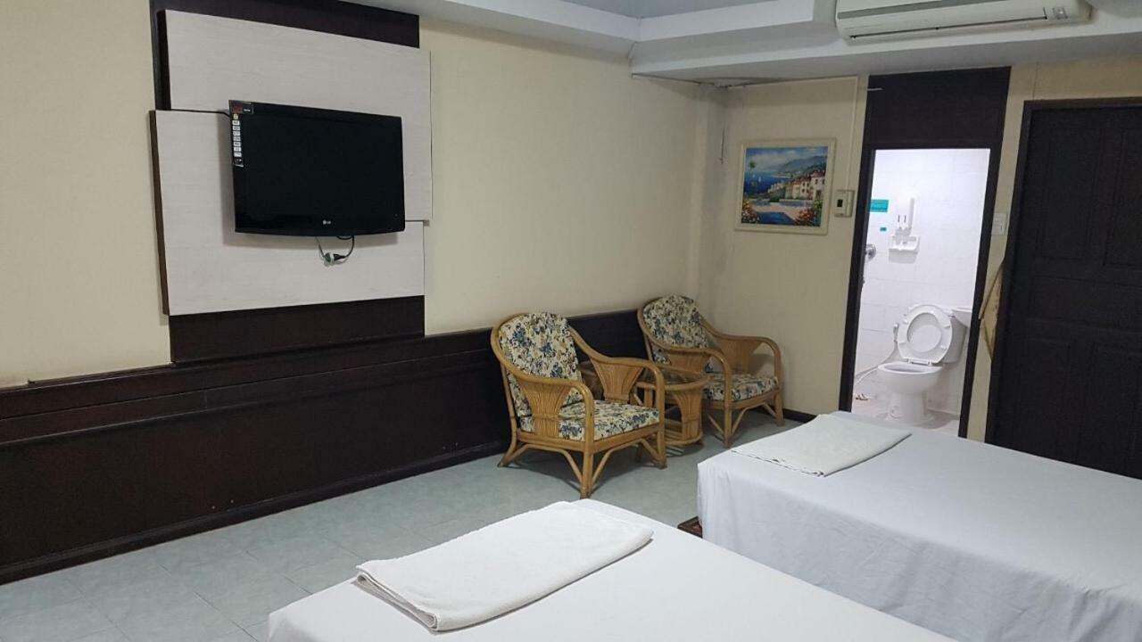 Khon Kaen Ruenrom Hotel Exterior foto