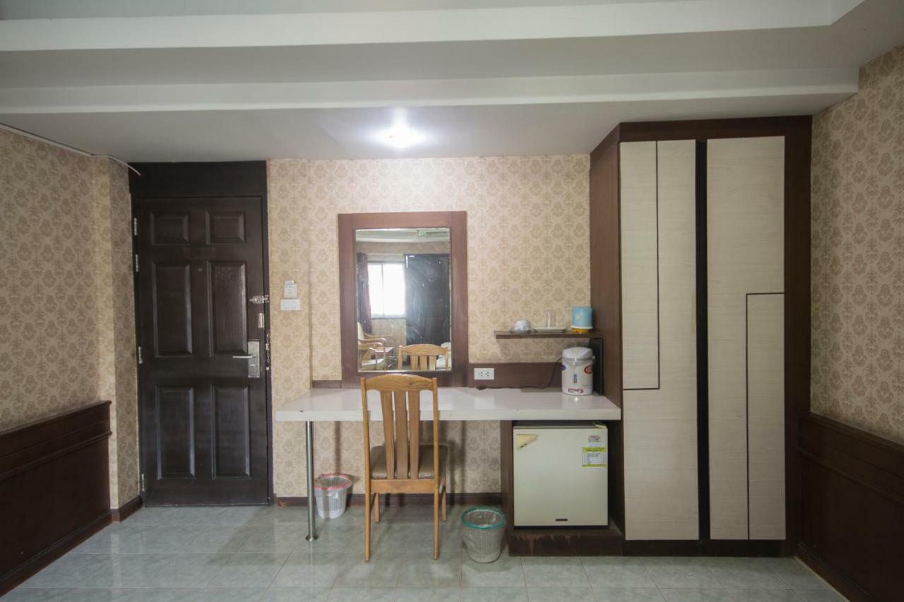 Khon Kaen Ruenrom Hotel Exterior foto